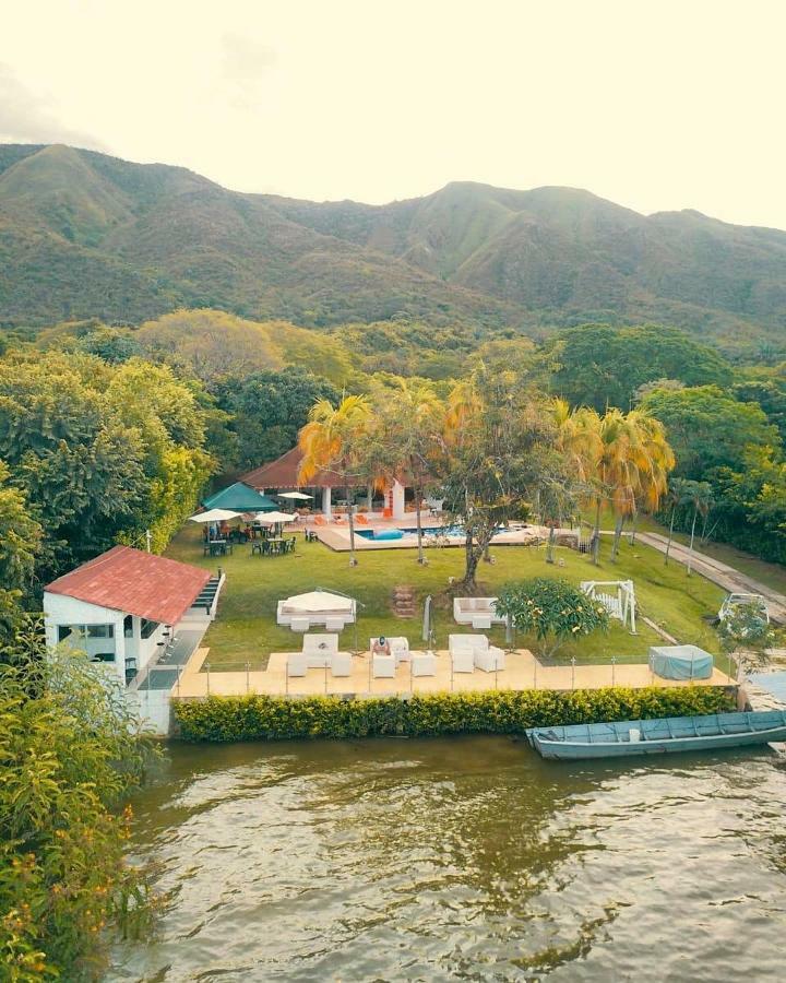 San Marcelino De Las Rosas Бокерон-де-Тена Экстерьер фото